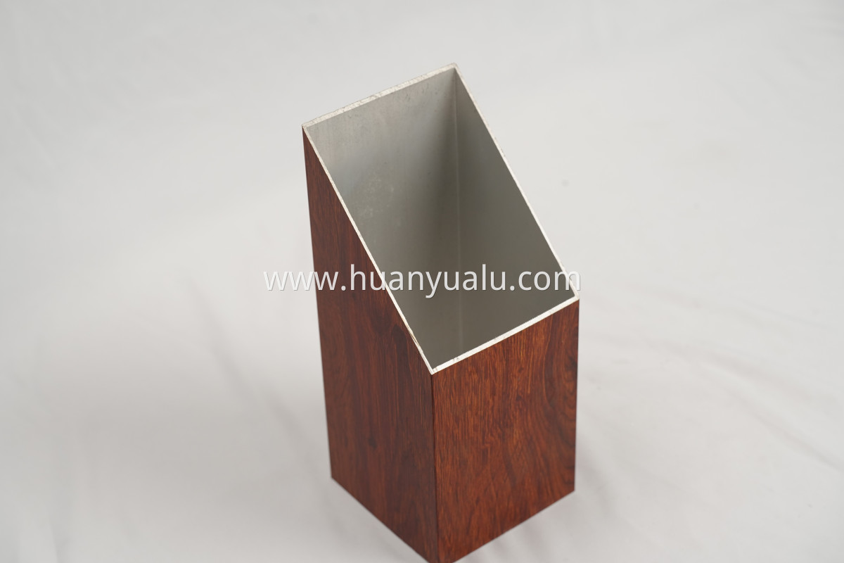 Wood grain transfer printing pipe